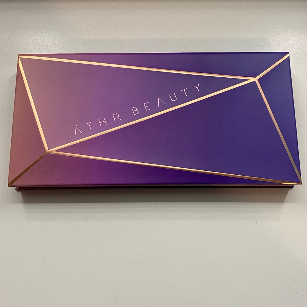 Āthr Beauty Moonlight Crystal Palette